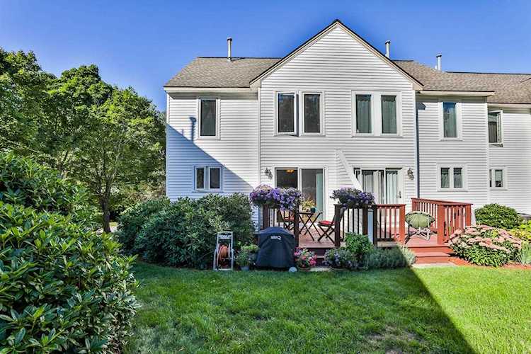 37 Windemere Way Nashua, NH 03063