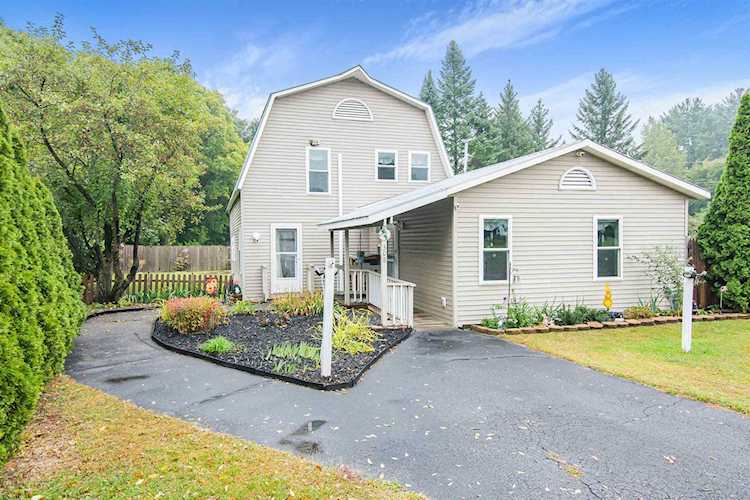 308 Ethan Allen Hwy Georgia, VT 05468