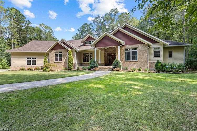 2816 Ballahack Rd Chesapeake, VA 23322