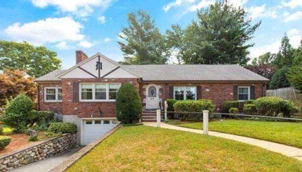 5 Ellen Rd Stoneham, MA 02180