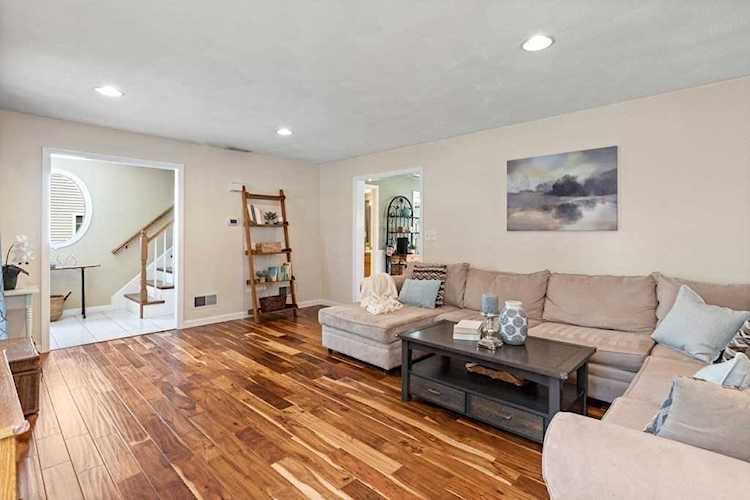 60 Secor Way Tewksbury, MA 01876