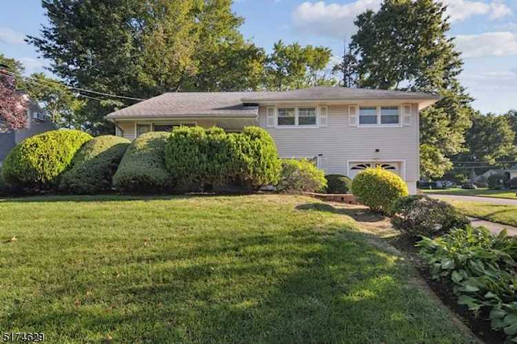 2 S Derby Rd Springfield Twp., NJ 07081