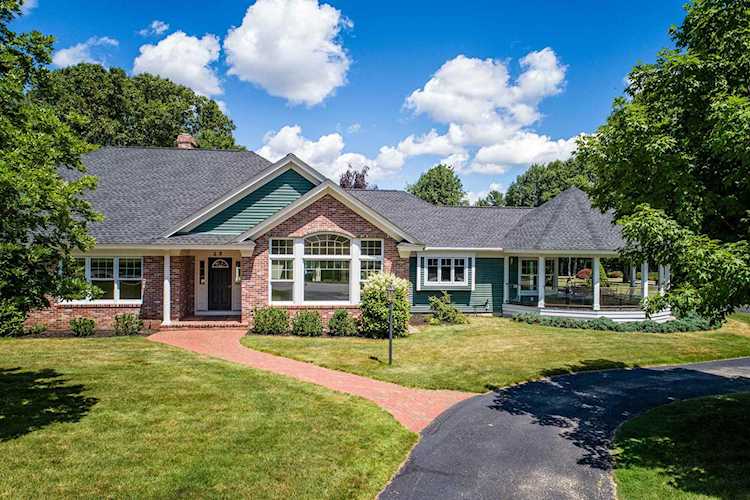 25 Isaac Lucas Circle Dover, NH 03820