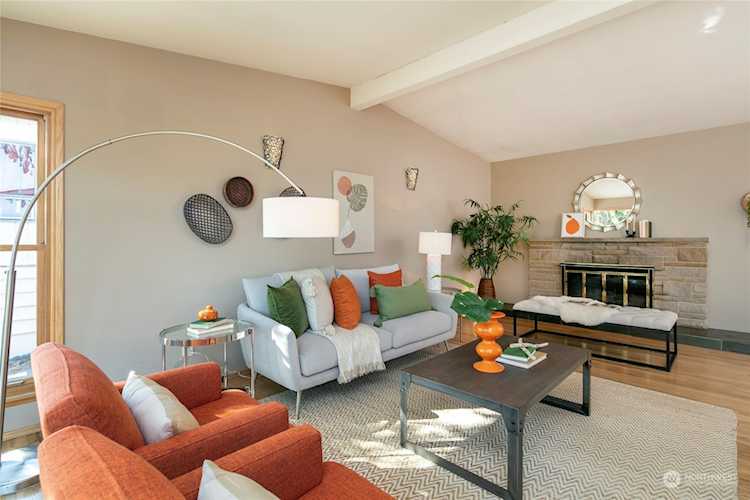 365 Maple Ave NW Renton, WA 98057