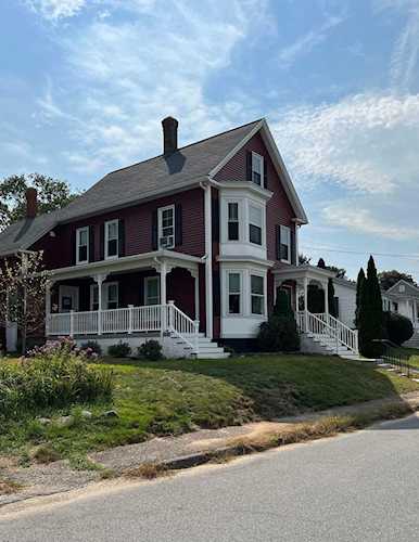 8 Spruce St Somersworth, NH 03878