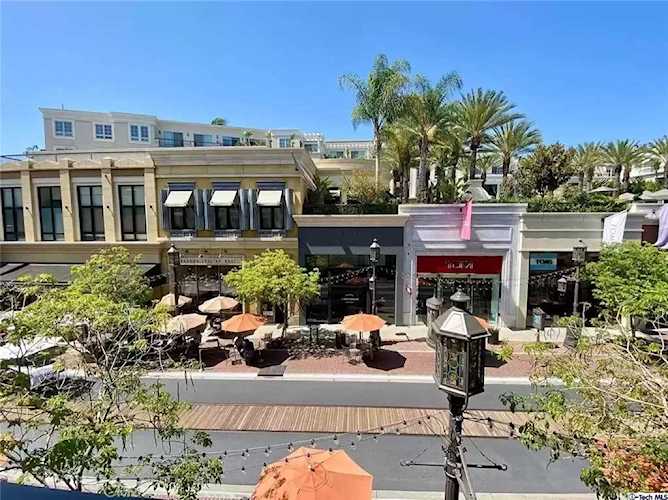 205 Caruso Ave Glendale, CA 91210