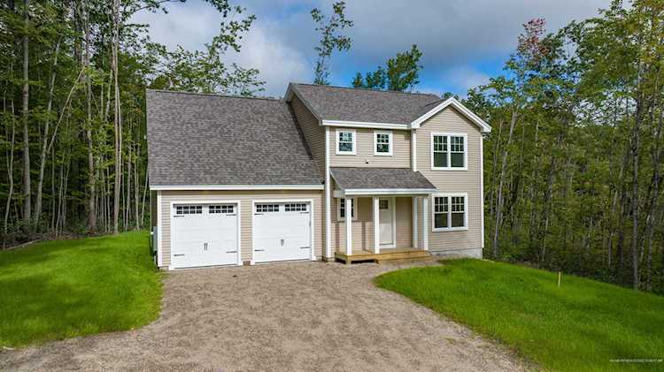 10 Ethan's Way in Sanford, ME - Century 21 New England Photo 1