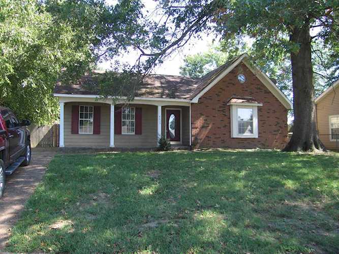 6022 Cloverland Cv Millington, TN 38053