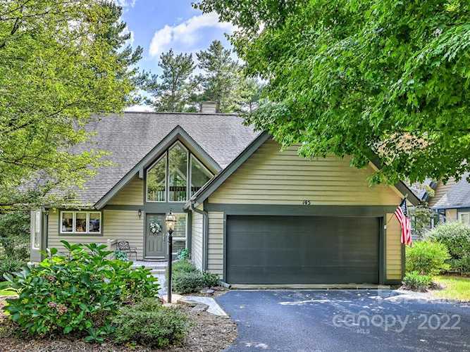145 Winding Meadows Dr Flat Rock, NC 28731