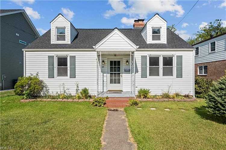 48 W Chamberlin Ave Hampton, VA 23663