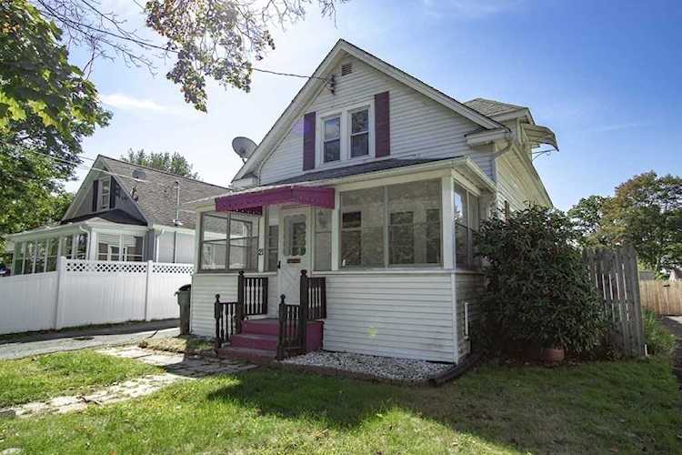 21 Fullerton St Springfield, MA 01151