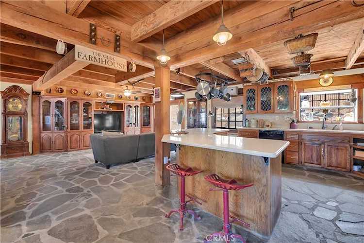 9600 Lost Valley Ranch Rd Leona Valley, CA 93551