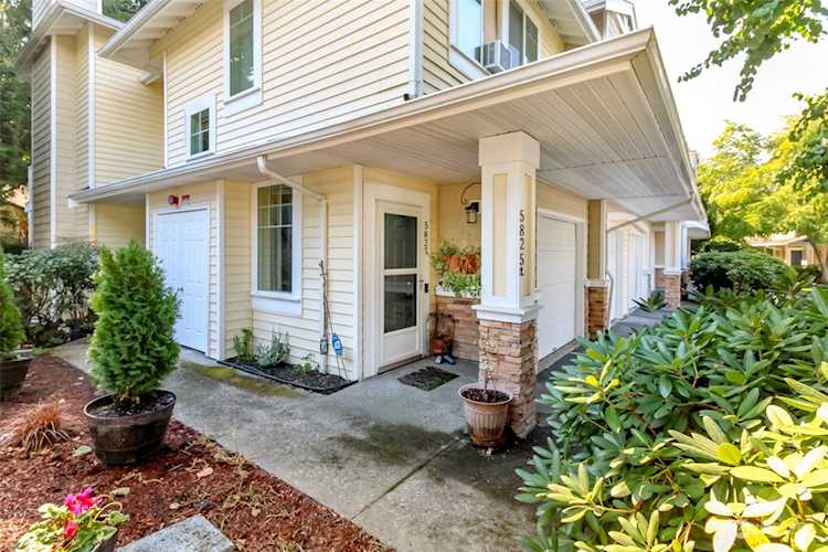 5827 S 234th Place #5-2 Kent, WA 98032