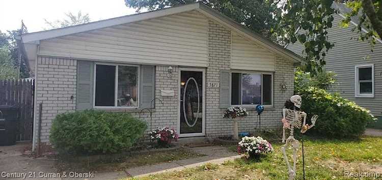 5871 Bailey St Taylor, MI 48180