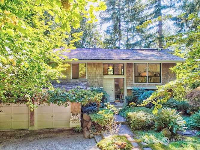 24409 SE 20th Place Sammamish, WA 98075