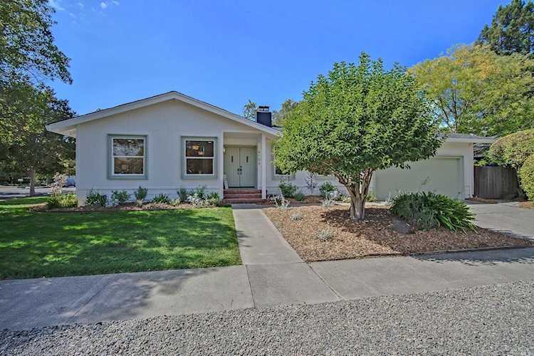 4104 Rainier Avenue Santa Rosa, CA 95405