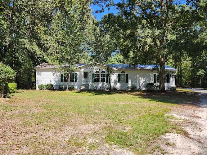 6588 Hyde Park Rd Ravenel, SC 29470