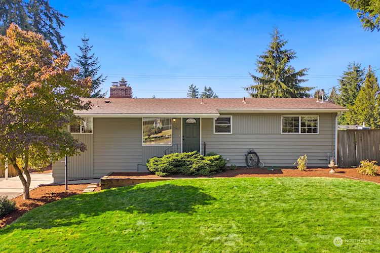 19427 136th Place SE Renton, WA 98058