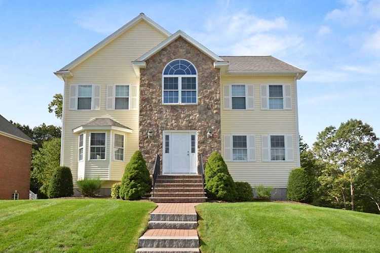 7 Antonio Drive Peabody, MA 01960
