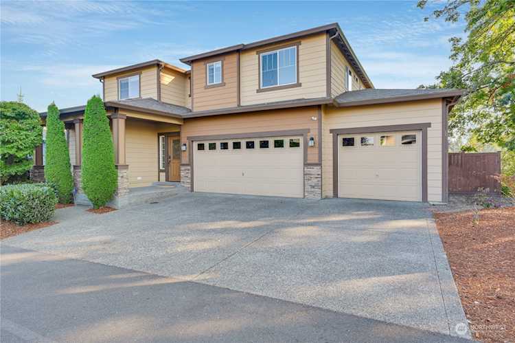 10317 SE 273rd Place Kent, WA 98030