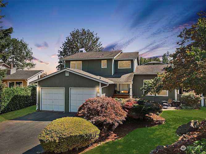14705 SE 274th Ct Kent, WA 98042