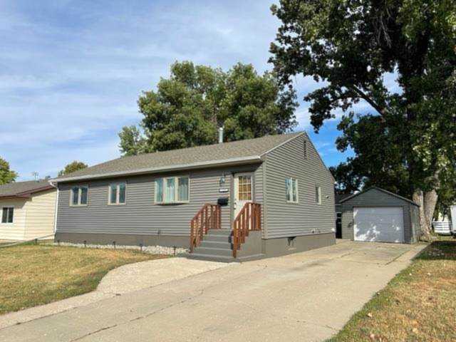 1325 SE 6th Ave Minot, ND 58701