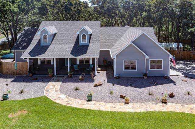380 Crescent Drive Pottsboro, TX 75076