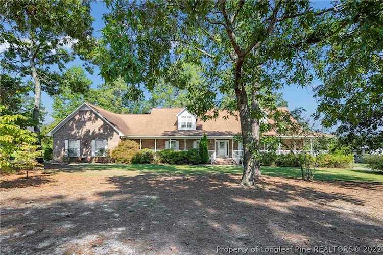 8508 Governors Ln Hope Mills, NC 28348