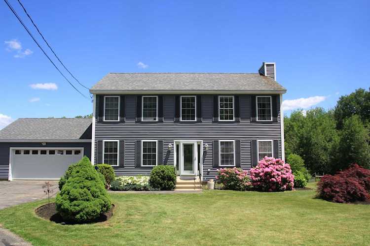 Bean Group | 35 Governors Rd Farmington 03835 NH | home for sale Photo 1