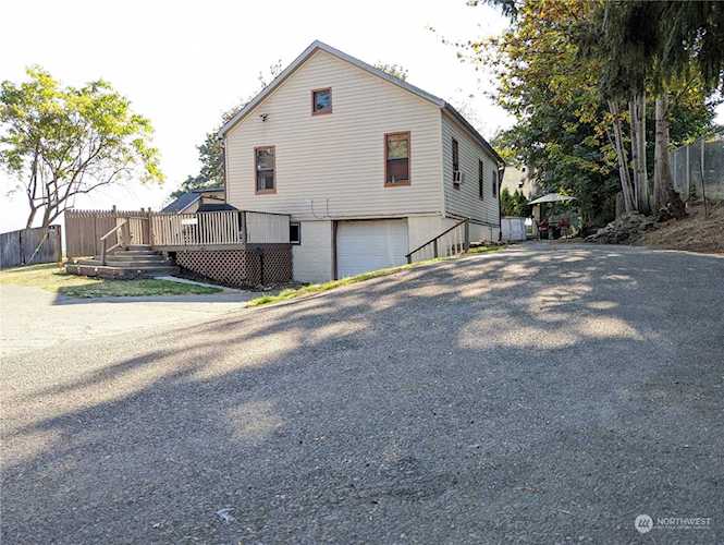 746 N 12th Ave Kelso, WA 98626