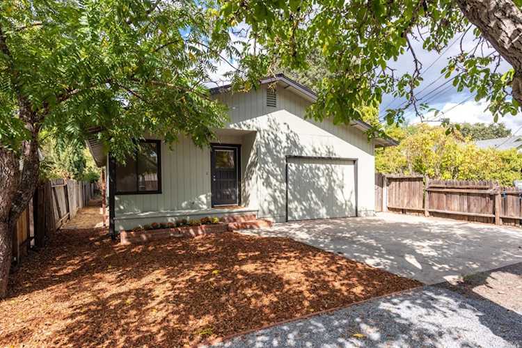 511 Hewett Street Santa Rosa, CA 95401