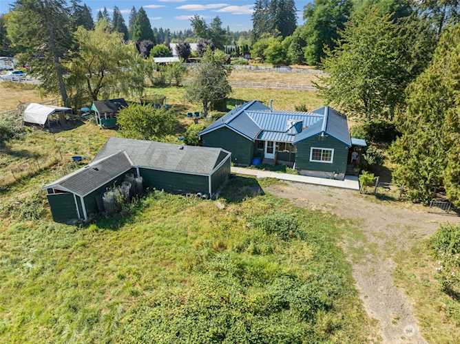 16127 SE Lake Holm Rd Auburn, WA 98092