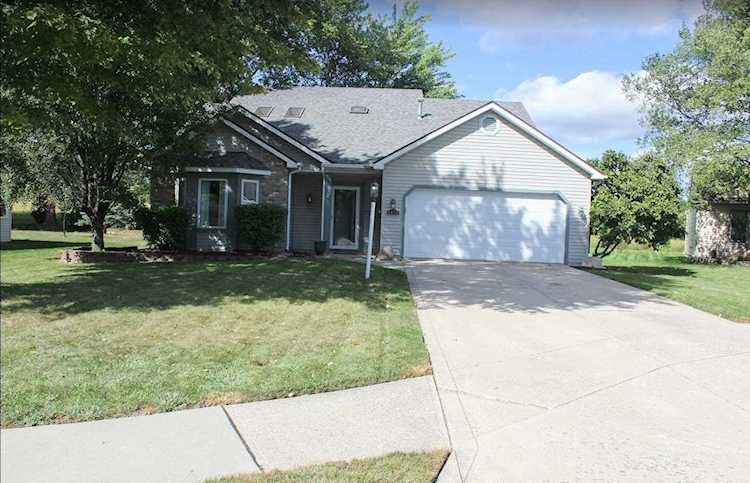 5010 Goldfinch Lane Fort Wayne, IN 46818