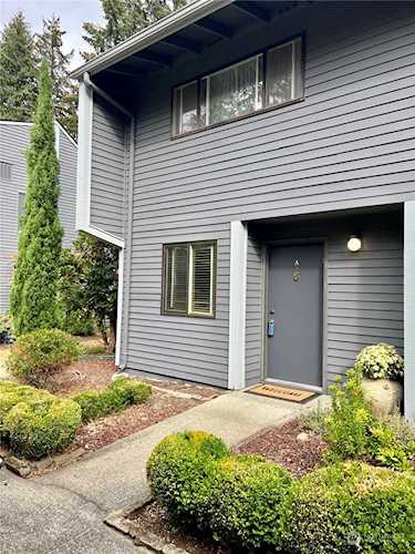 4724 97th Ave W #3-A University Place, WA 98466
