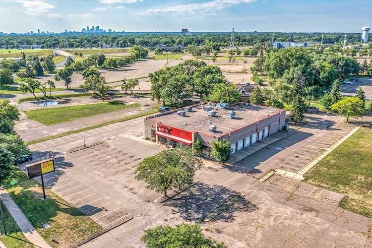 5927 John Martin Drive Brooklyn Center, MN 55430