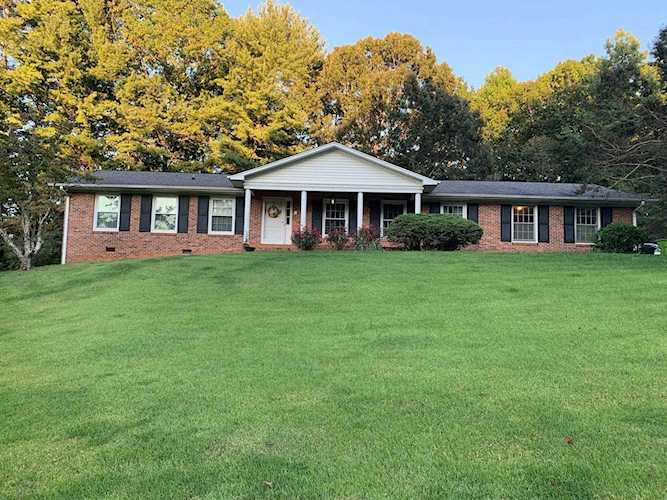 503 Forest Ave Landrum, SC 29356