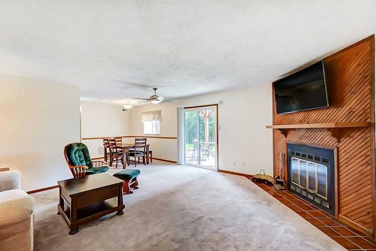 9496 Woodland Hills Drive West Chester, OH 45011