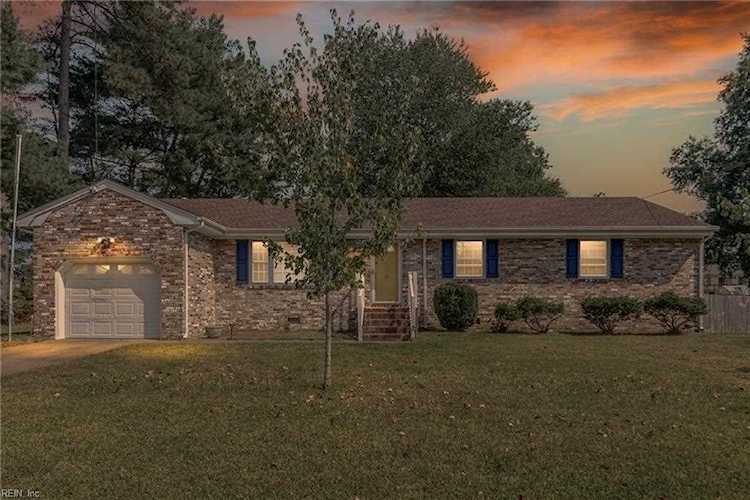 3209 Hemlock Dr Chesapeake, VA 23321