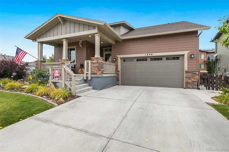 1844 Wright Dr Erie, CO 80516