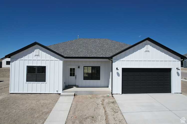 1867 E 800 N Price, UT 84501