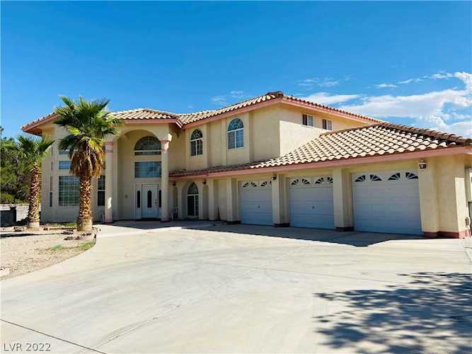 8325 W La Madre Way Las Vegas, NV 89149