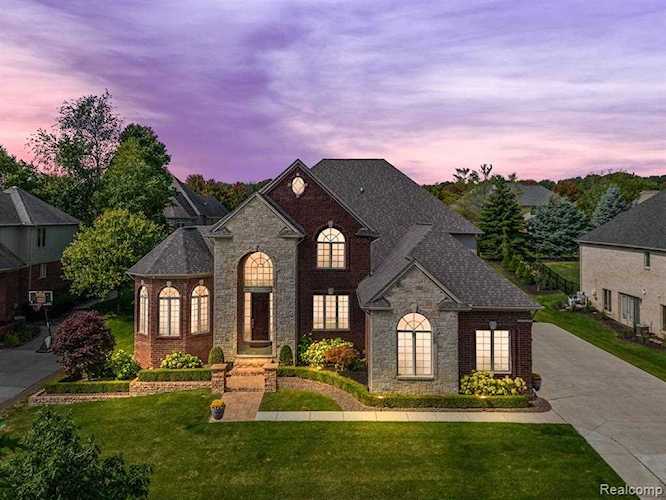 61267 Crown Point, Washington, MI 48094 in Washington Pointe|Macomb MLS# 60142465 Photo 1