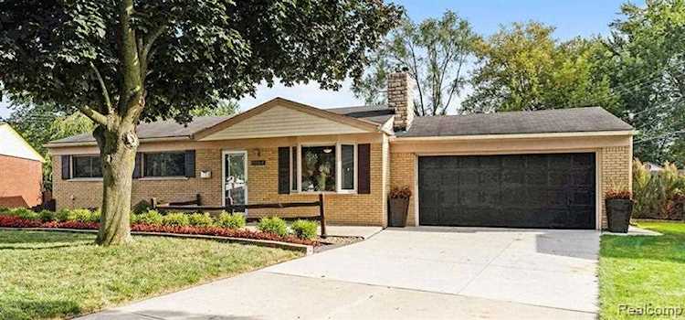 11864 Meteor Sterling Heights, MI 48313