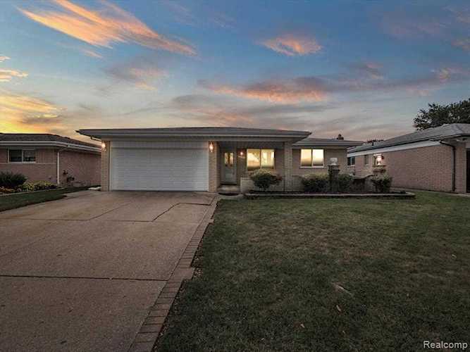 13592 Ascot, Sterling Heights, MI 48312 in Terra Santa Village # 03|Macomb MLS# 60142823 Photo 1