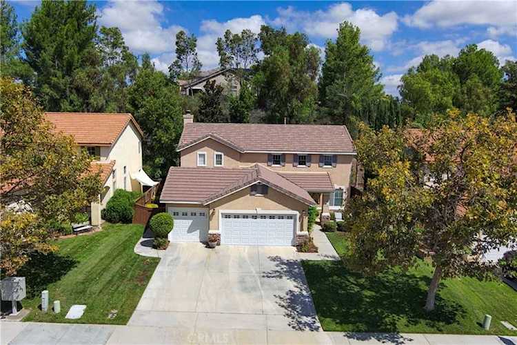 33282 Fox Rd Temecula, CA 92592