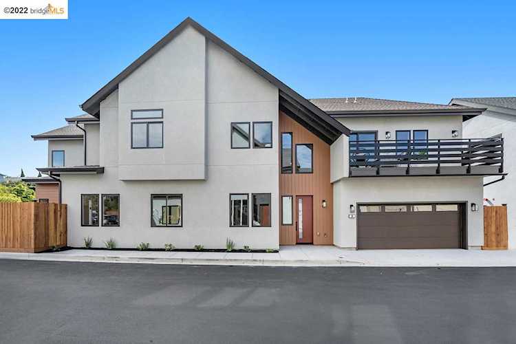 30 London Lane Rodeo, CA 94572
