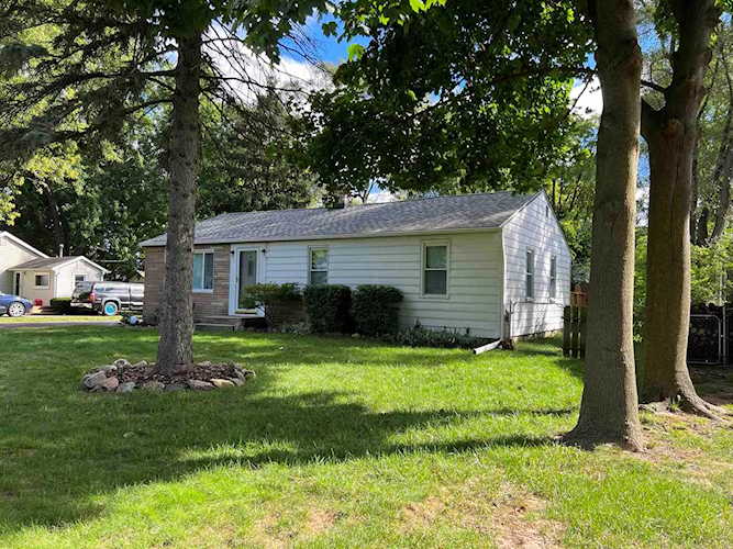 2771 Weaverton Rochester Hills, MI 48307