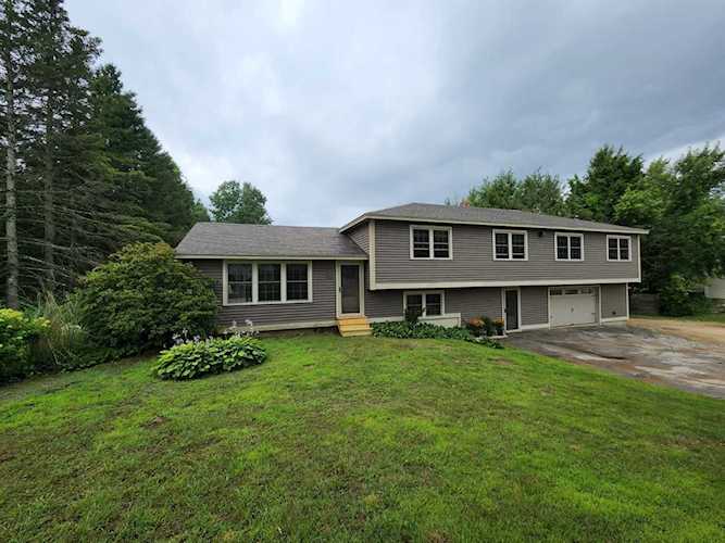 710 Eley Ln Pembroke, NH 03275 | MLS 4922498 Photo 1