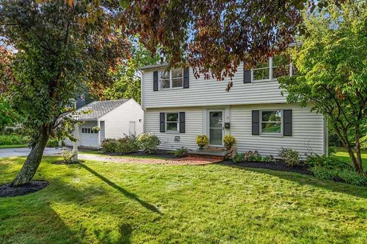 15 Hill St. Lexington, MA 02421