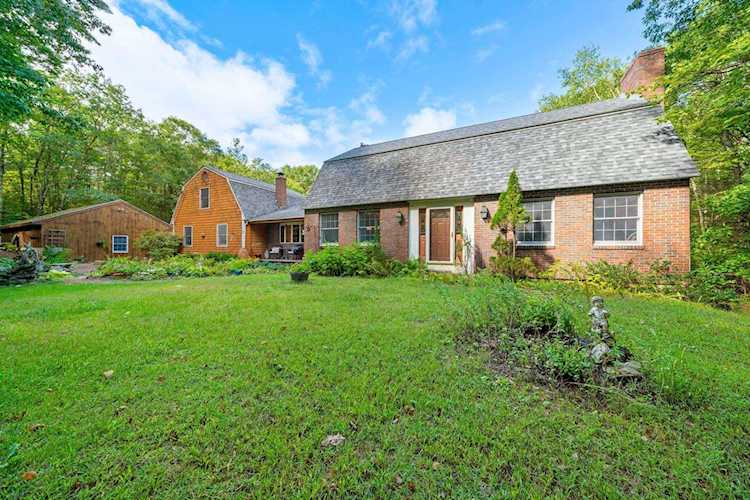 365 Candia Rd Chester, NH 03036